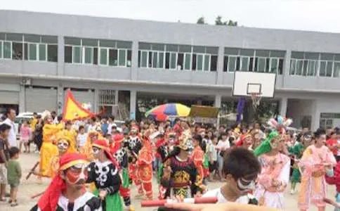 56个民族的风俗习惯
