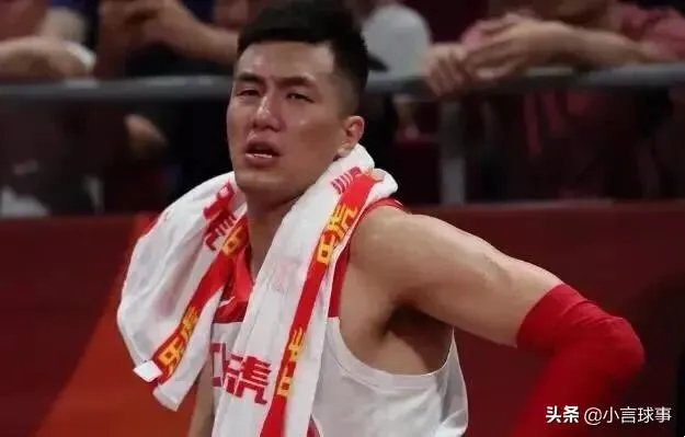网友翻了郭艾伦和易建联的微博,前者大多是综艺,后者大多是篮球,你怎么看?
