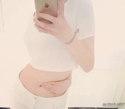 反手摸到肚脐眼就是好身材？一大波蛮腰福利来袭