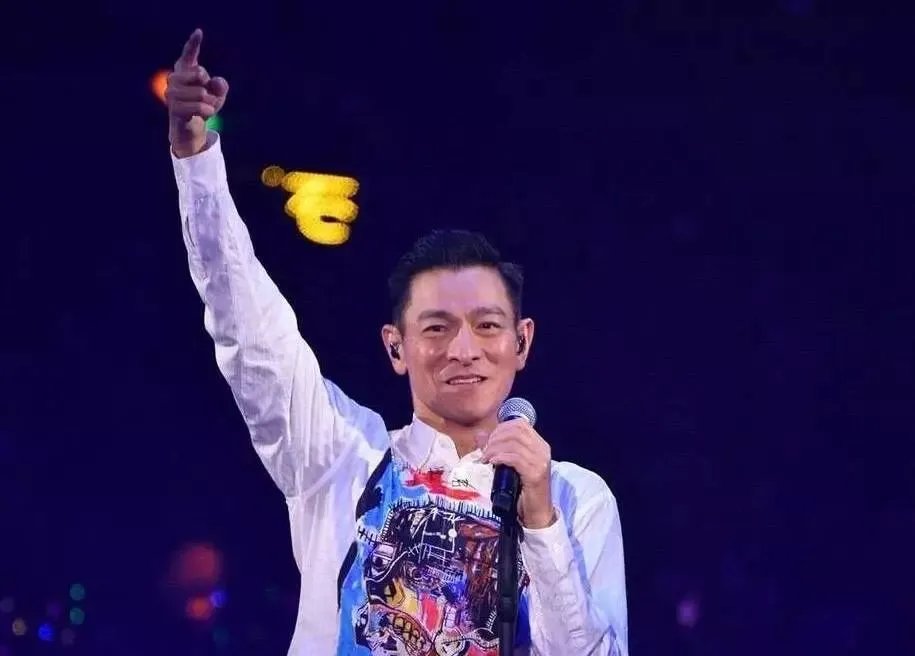 刘德华,活该你红37年!