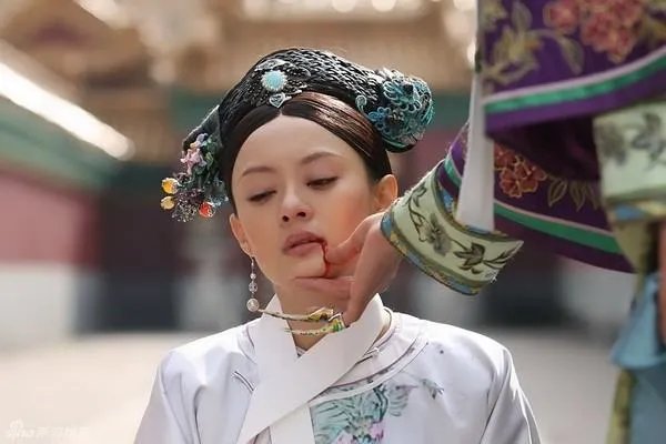 蒋勤勤孙俪是同父异母,俩人真实关系浮出水面,你觉得像吗?
