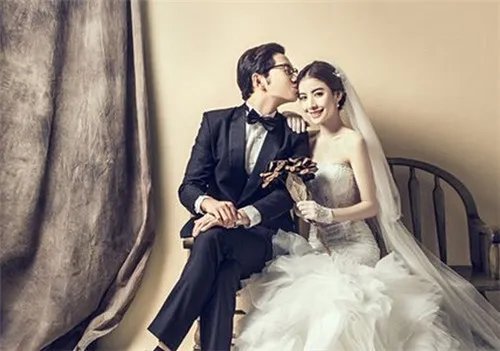 拍结婚照姿势大全 2017最好看的婚纱照姿势