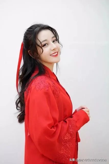 你觉得迪丽热巴的男友会是什么样子的呢?理由是什么?