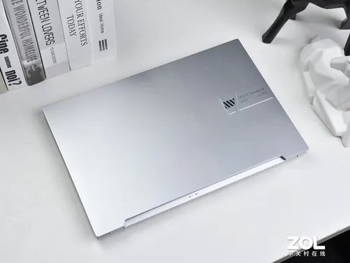 Zen4移动标压锐龙处理器加持 华硕无畏Pro 15 2023评测
