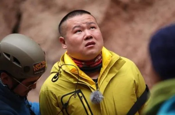 岳云鹏微博催更《极限挑战》，遭到了网友怎样的调侃？