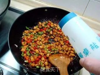 老北京传统小吃“炒疙瘩”