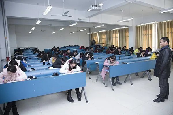 四级准考证丢了怎么办?