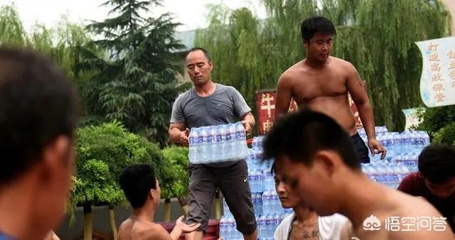 今年春晚有旭日阳刚,你怎么看?