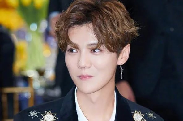 鹿晗代言手表品牌被曝辱华,鹿晗身为代言人为何不自知?