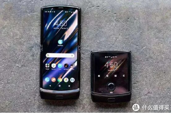 摩托罗拉2020翻盖手机Razr评测,除了酷还是酷!