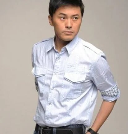 曹永廉儿子新年第一天出世 岳父姜大伟返港