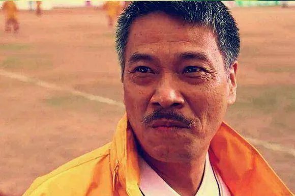 吴孟达曾带一麻袋现金到汶川救助,你怎么看待吴孟达生前的为人?