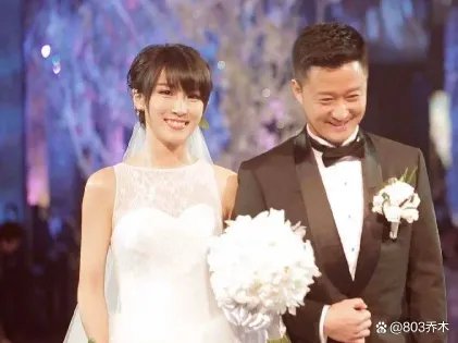 吴京谢楠结婚多年恩爱如初,见面第二次就告白,两人是怎么在一起的?