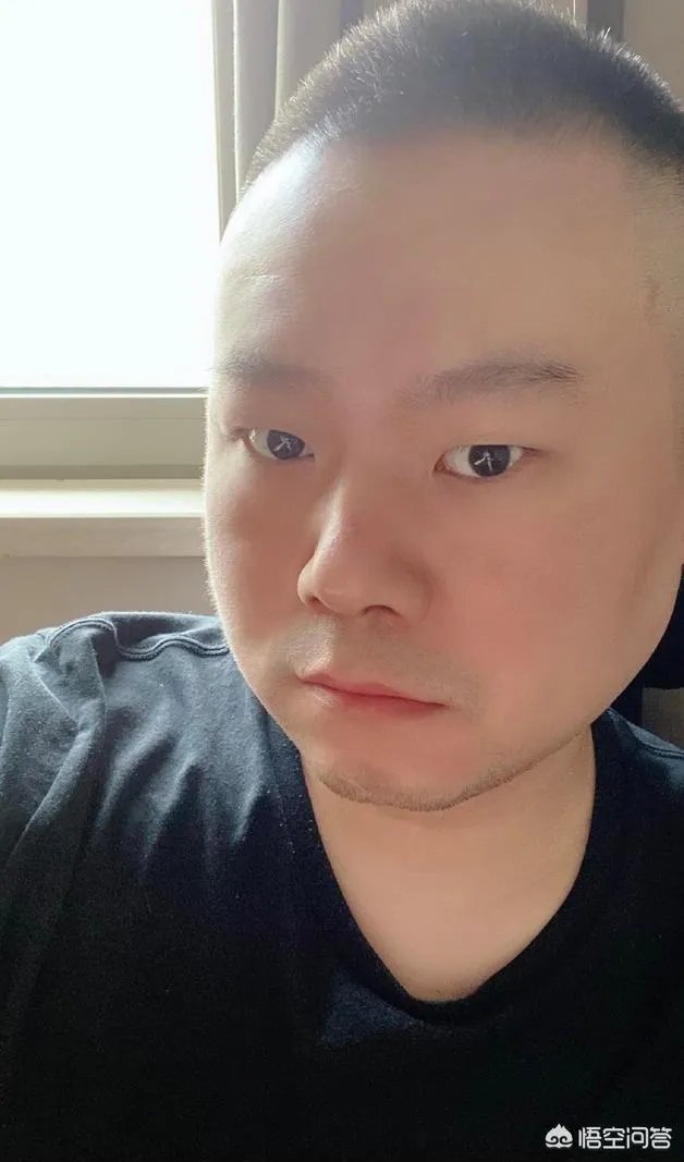 岳云鹏助理调侃他的本名被“开除”上热搜,你怎么看?是真事吗?