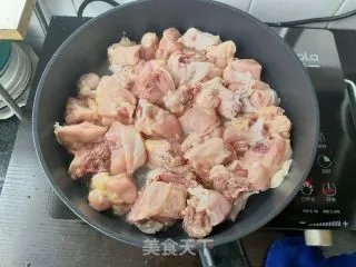 土豆炖鸡