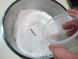 老北京传统小吃“炒疙瘩”