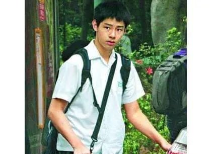 娱乐圈里的明星,都有谁是承认过有私生子的?