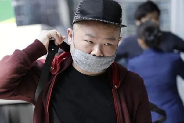 岳云鹏微博催更《极限挑战》,遭到了网友怎样的调侃?
