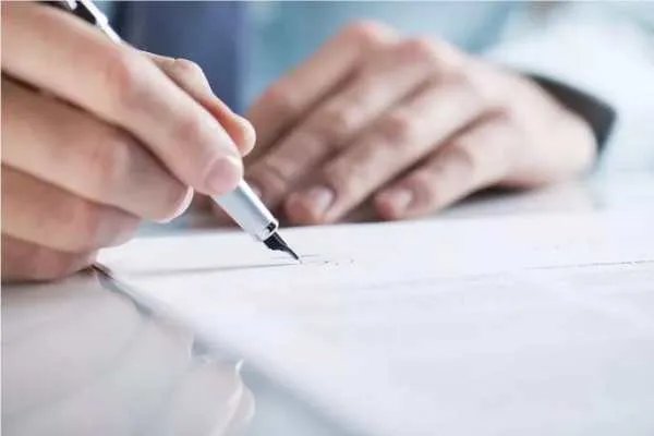 教师提离职被校方索赔42万的后续如何了?