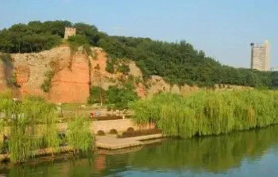 石头城是对我国哪座城市的美称 为什么南京称为石头城