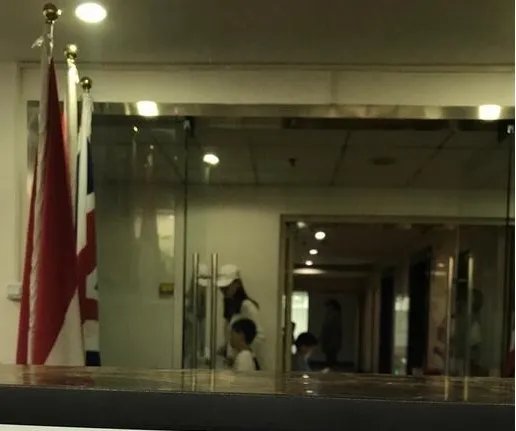 马蓉带儿女学英语是为出国做准备吗？