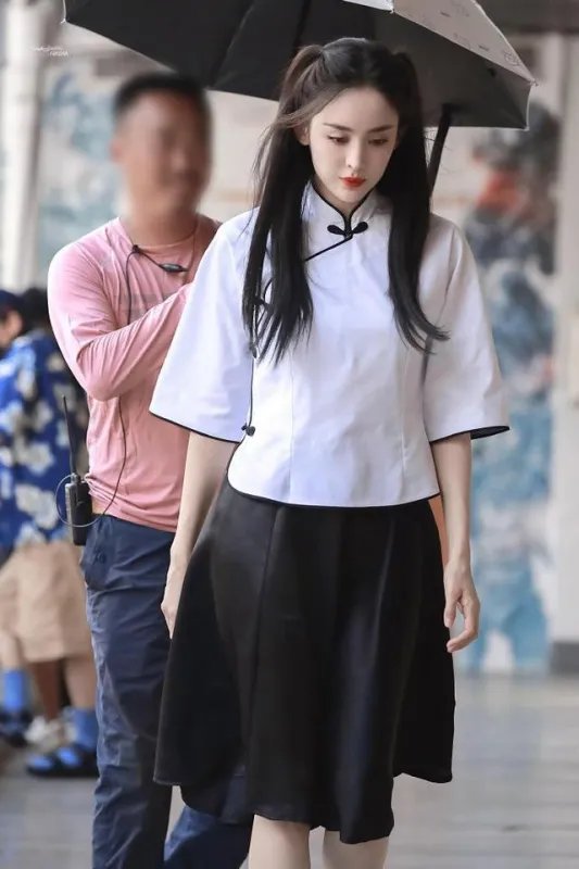 娜扎《恋恋红尘》路透曝光,民国风双马尾造型惊艳,剧中是什么人设?