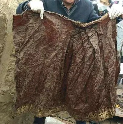 500年前古墓挖出是怎么回事?