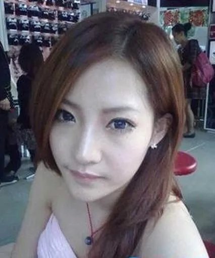 陌佰的影片，女主角是谁