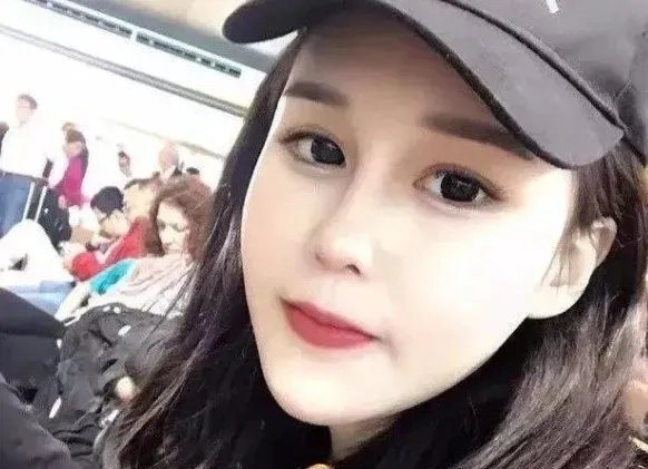 赵本山妻子谈女儿整容，坦言看着很揪心，女儿整容她该不该阻止？