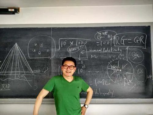 高二数学老师上课不写板书,只念课本,全班考试不及格,可以申请换老师吗?