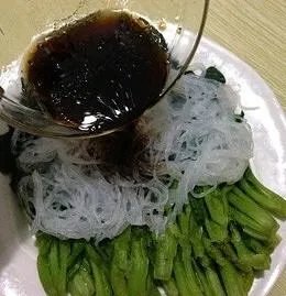 珍选捞汁菠菜粉丝的做法步骤图，怎么做好吃