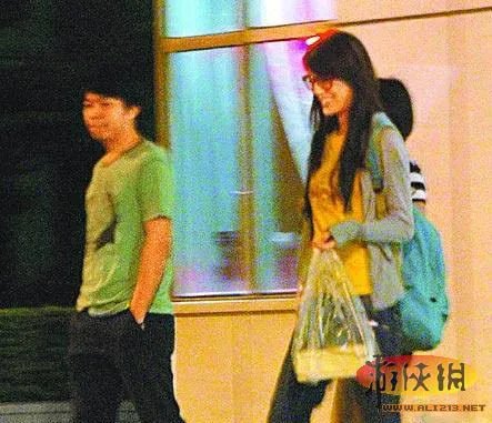 林更新甩女友恋周冬雨 盘点不厚道玩劈腿明星
