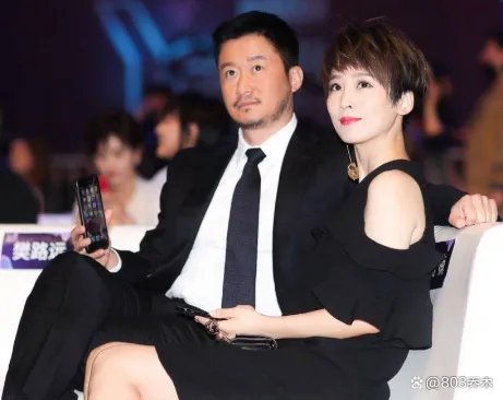 吴京谢楠结婚多年恩爱如初,见面第二次就告白,两人是怎么在一起的?