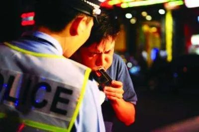 血液中酒精多少为酒架