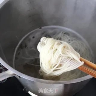 “榨菜”榨菜肉丝面